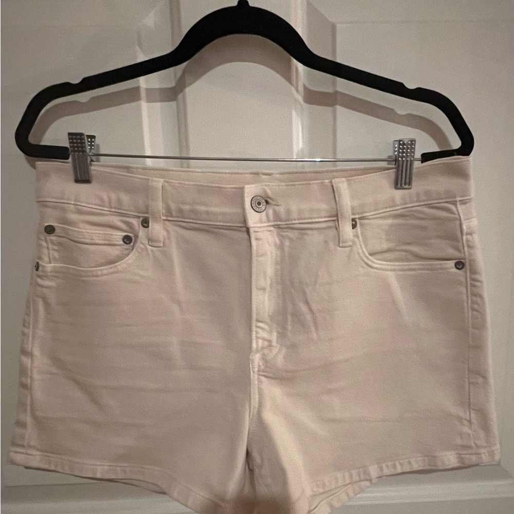 American Eagle Super High Rise Relaxed Short